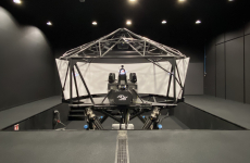 Le simulateur anglais Canopy va notamment permettre à Michelin de tester ses pneus de sport.