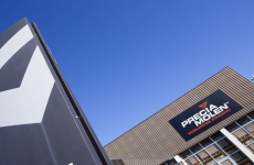 Basé à Privas en Ardèche, Precia Molen emploie 1 350 salariés sur 9 sites de production dans le monde.