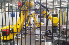 À Saint-Chamond, Linamar a déjà investi 30 millions d’euros pour se doter d’une ligne automatisée dédiée à la fabrication de pièces mécaniques pour les véhicules hybrides de Stellantis.