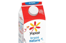 Avec ces briques de yaourt brassé, Yoplait veut regagner des parts de marché et de la valeur en misant sur l'éco-conception.