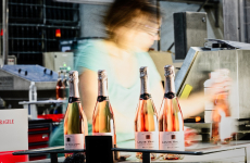 Le crémant, vendu sous la marque Louis Vallon, représente aujourd’hui 25 % du chiffre d’affaires de la coopérative viticole girondine Bordeaux Families (38 M€ de CA).