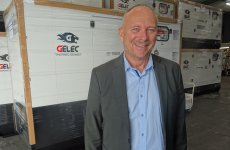 Éric Lemoine, directeur de Gelec Energy, accompagne la croissance de son entreprise en déménageant dans des locaux plus grands.