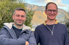 Les deux fondateurs du futur pôle de plasturgie à Tullins, Franck Moustier, cofondateur d’ATK (à gauche) et Denis Bertagnolio, dirigeant de PLAST3C.