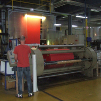 CGMP produit chaque jour 10 millions de serviettes et 2 000 kilomètres de nappes en papier depuis ses ateliers de Tuffé.