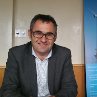 Serge Menec, directeur de Sameto Tecnifil à Dinan, et président du cluster Breizh EMR.