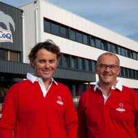 Christophe Guyony, directeur général de Maître Coq (à droite), sponsorise le skipper Yannick Bestaven pour la Route du Rhum 2018.