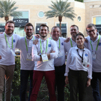 L'équipe de Niji (dont le PDG Hugues Meili au centre) lors de son voyage au CES de Las Vegas en janvier 2019.
