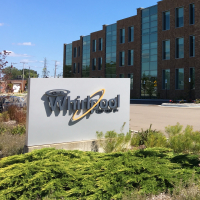 Le groupe industriel Whirlpool, fabricant de sèche-linges, ferme son usine d'Amiens.