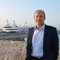 Directeur général de la CCI Nice Côte d'Azur, Jacques Lesieur dirige également le port Vauban, à Antibes, premier port de plaisance d'Europe.
