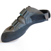 Chaussure d'escalade modulable multi-pointures conçu par Vincent Gattaz en Isère.