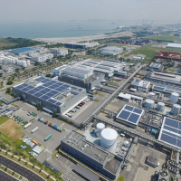 L'usine de panneaux photovoltaïques de REC à Singapour