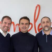 Anthony Jouannau, Eric Mignot et Salah Hamida, les fondateurs du courtier en assurance + Simple.