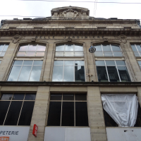 L’immense bâtiment La Belle Jardinière et ses anciens rayons Go Sport sont réhabilités pour accueillir prochainement le magasin de cosmétiques Normal.
