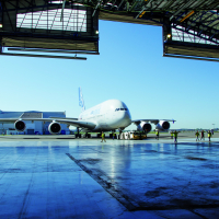 Les hangars d'Airbus à Langon servaient à la logistique des pièces de l'A380 jusqu'à l'arrêt du programme en 2019.