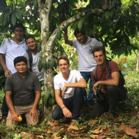 La Tribu achète son café à des petits producteurs de cacao, organisés en coopératives, au Pérou et dans d’autres pays d’Amérique latine.