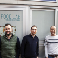 Les trois cofondateurs de Food'Lab Raphaël Roques, Bastien Coinon et Matthieu Le Maitre