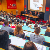 L’EM Normandie compte 5 800 étudiants sur l’ensemble de ses 5 campus, dont 1 000 étudiants internationaux.