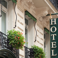 Par rapport à l’été 2021, les taux d’occupation des hôtels sont en hausse de 14 %, les prix moyens de 22 %.