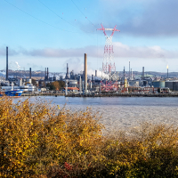 Le site de Port-Jérôme-sur-Seine offre une proximité d’approvisionnement en déchets de polyester pour alimenter la future usine de recyclage plastique de l’américain Eastman.